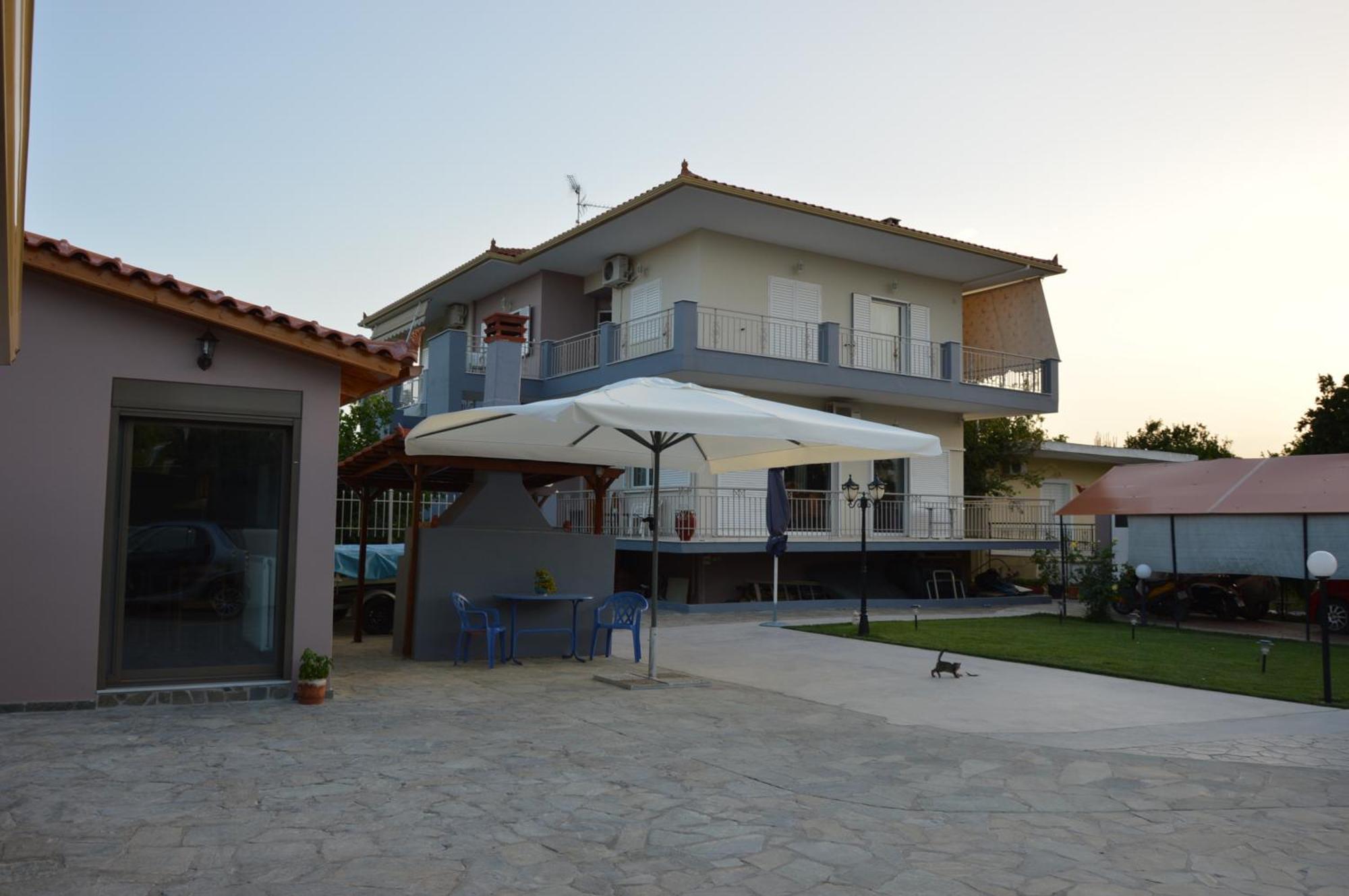 Rea'S House Vrahati Buitenkant foto